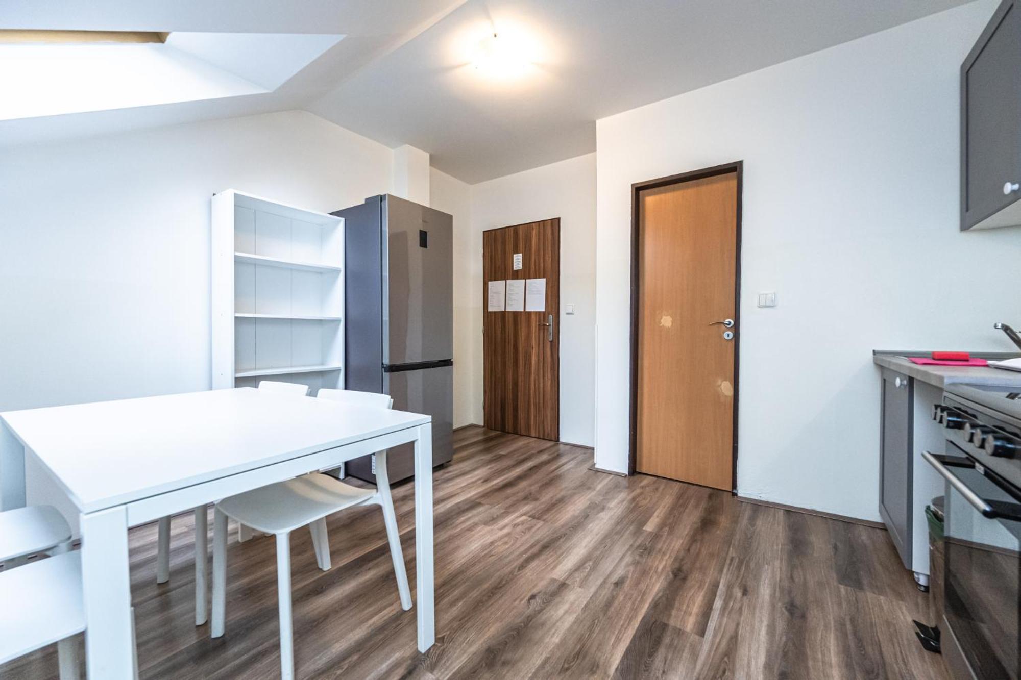 Apartments Kamenicka 23 Praga Exterior foto